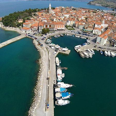 Apartma Soncek Izola Exteriör bild