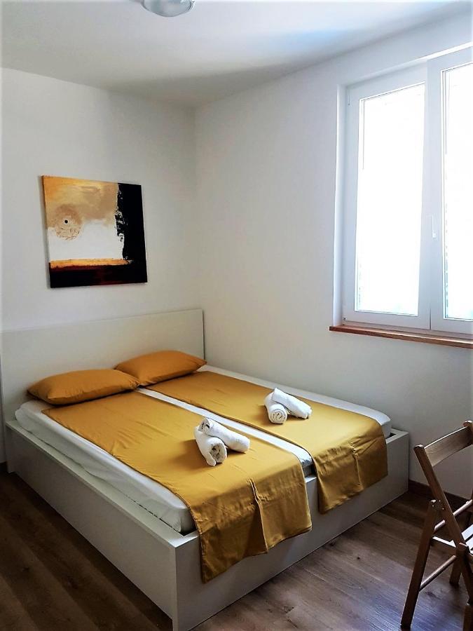 Apartma Soncek Izola Exteriör bild
