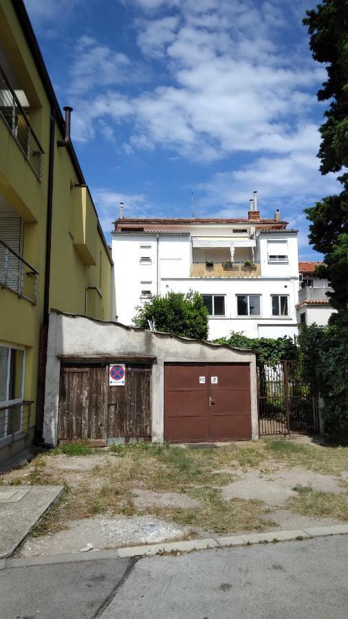 Apartma Soncek Izola Exteriör bild